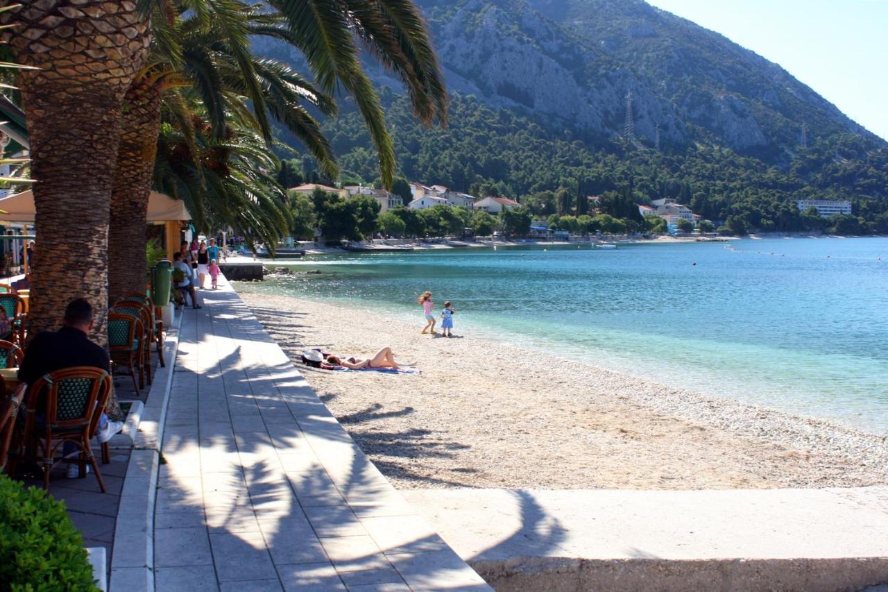Apartments By The Sea Gradac, Makarska - 13181 格拉达茨 外观 照片