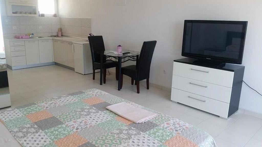Apartments By The Sea Gradac, Makarska - 13181 格拉达茨 外观 照片