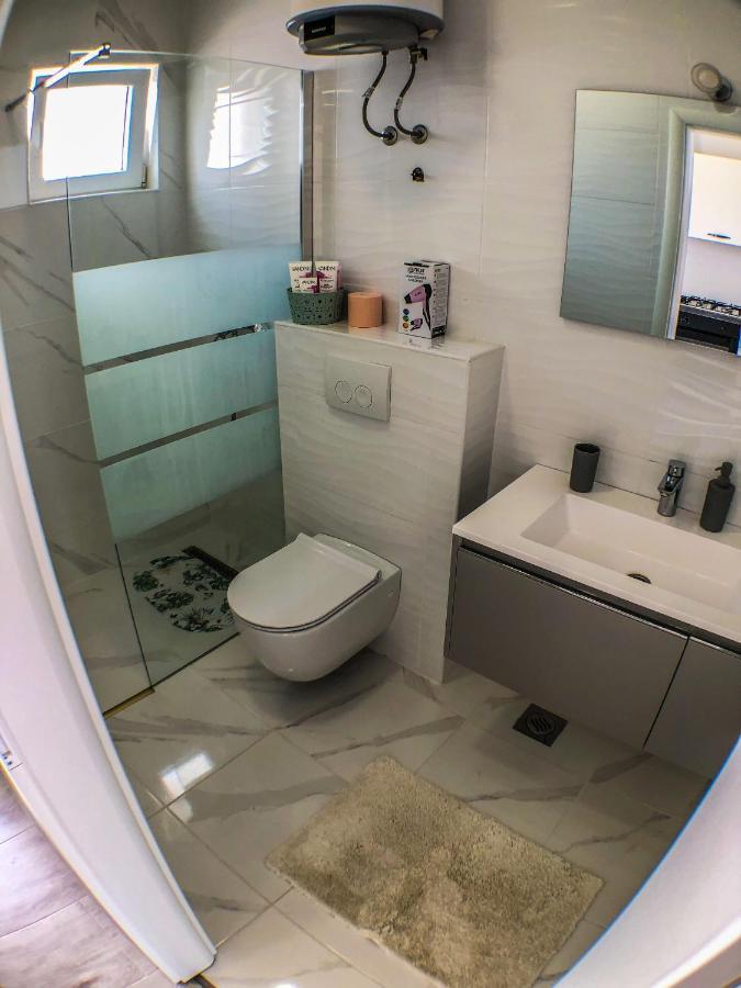 Apartments By The Sea Gradac, Makarska - 13181 格拉达茨 外观 照片