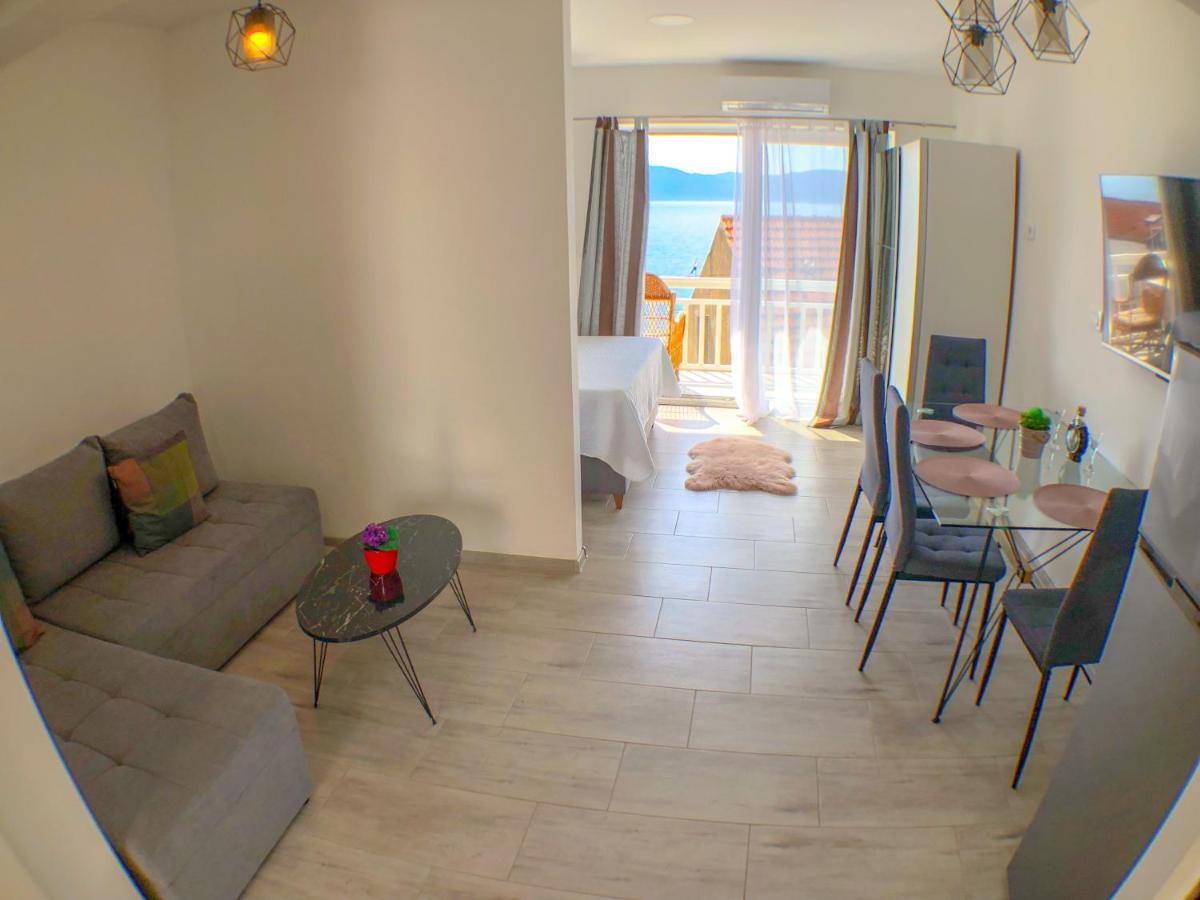Apartments By The Sea Gradac, Makarska - 13181 格拉达茨 外观 照片